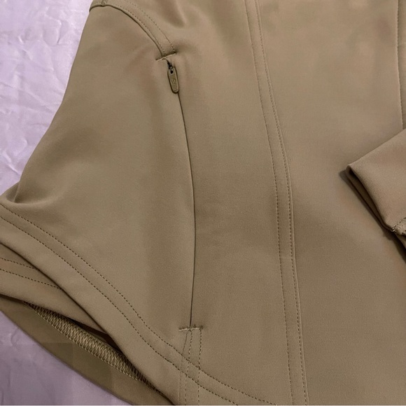 Lululemon instill jacket bronze green - Picture 6 of 6